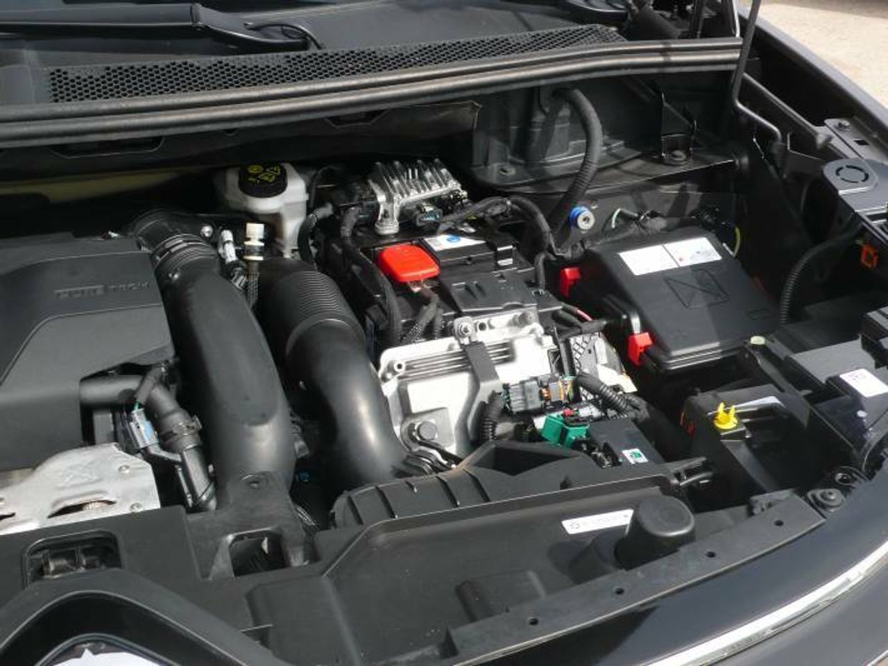 Citroën C5 Aircross 1.6 Shine Hybrid AT8 225cv E6d  - Foto 48