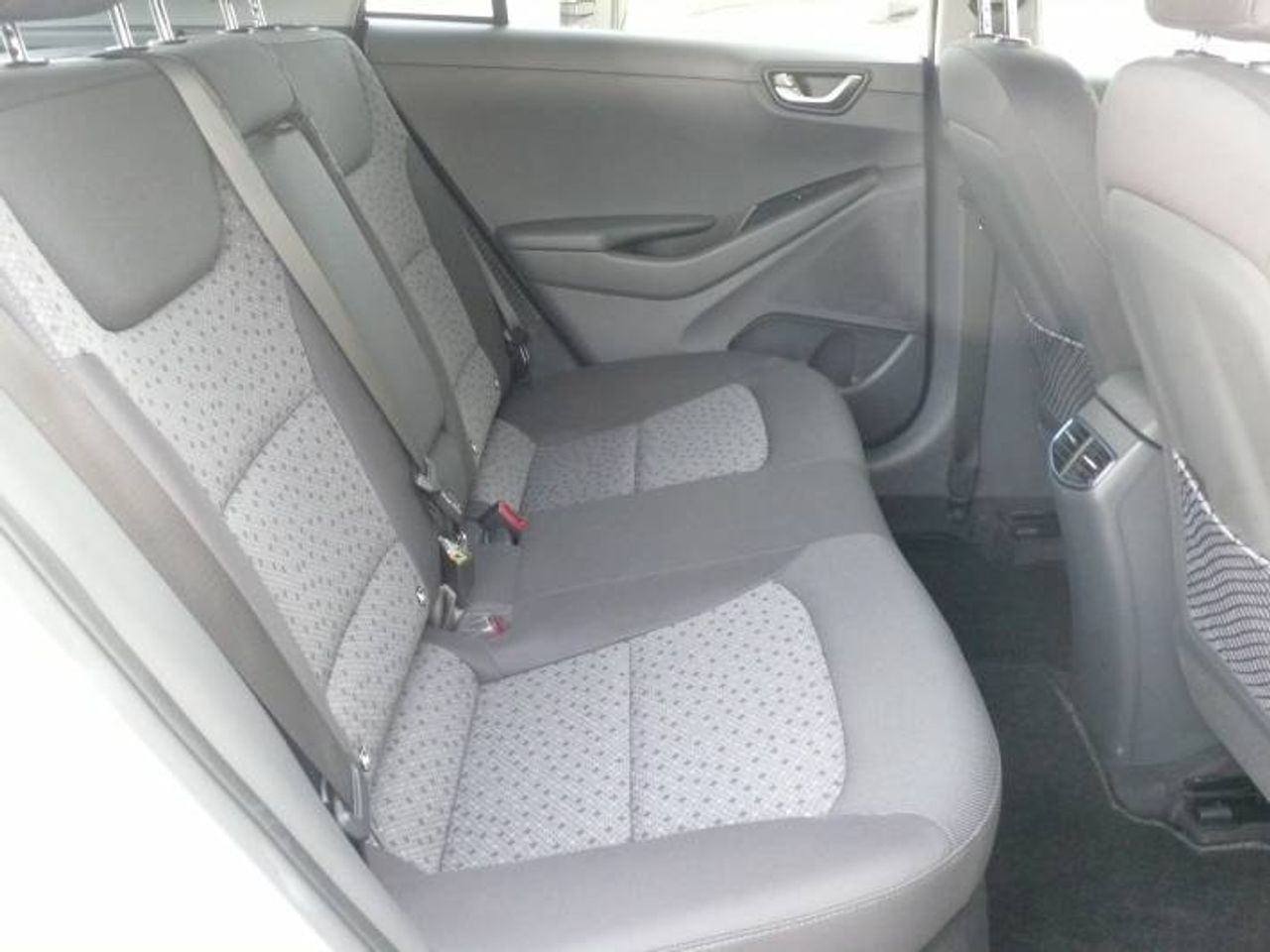 Hyundai IONIQ PHEV 5P GDI 1.6 141CV DT TECNO  - Foto 16