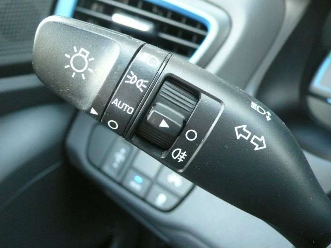 Hyundai IONIQ PHEV 5P GDI 1.6 141CV DT TECNO  - Foto 39