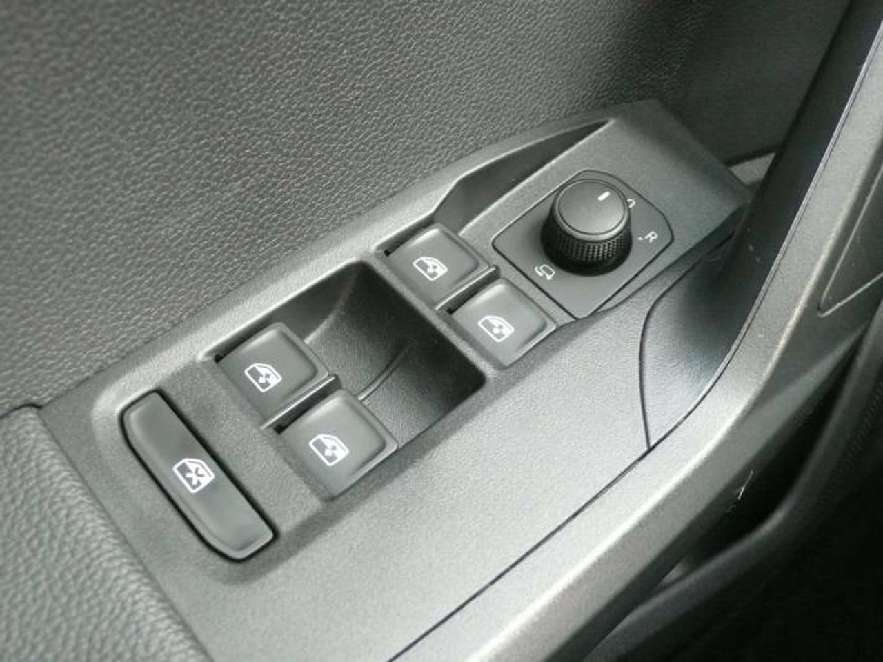 Seat Arona 1.0 TSI 81kW (110CV) Style Go2 5 Puertas  - Foto 34