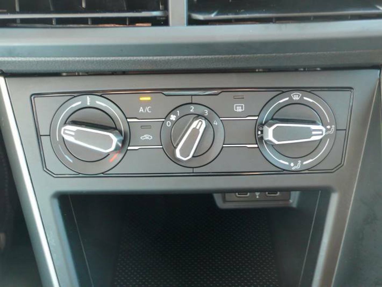 Volkswagen Polo Advance 1.0 TSI 95CV  - Foto 20