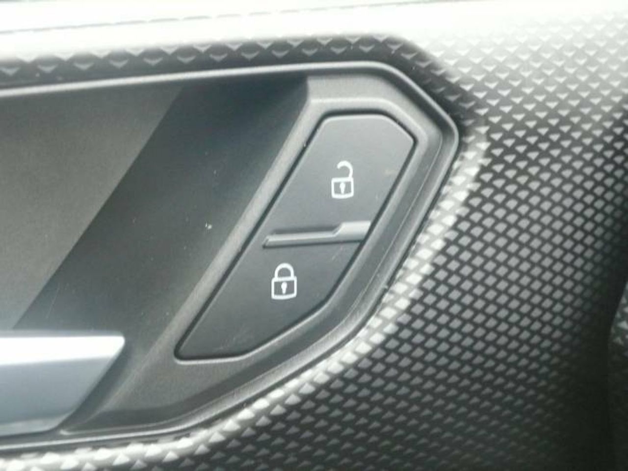 Volkswagen T-Cross Advance 1.0 TSI 115CV AT7 E6dT  - Foto 31