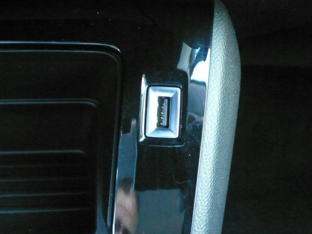 Peugeot 208 1.2 PURETECH ACTIVE 75 CV  - Foto 25