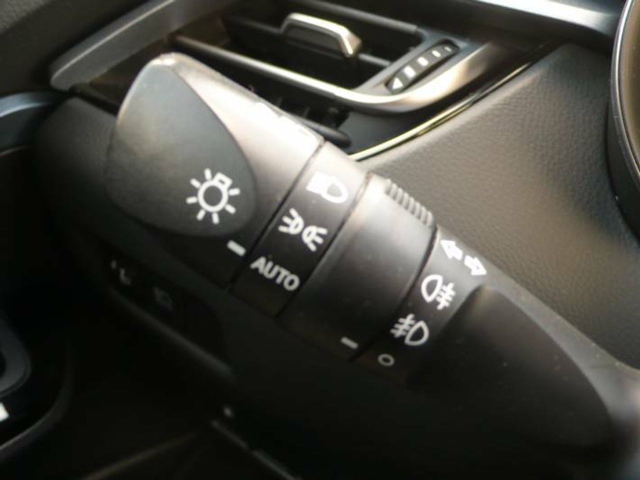 Toyota C-HR 125H Advance  - Foto 33