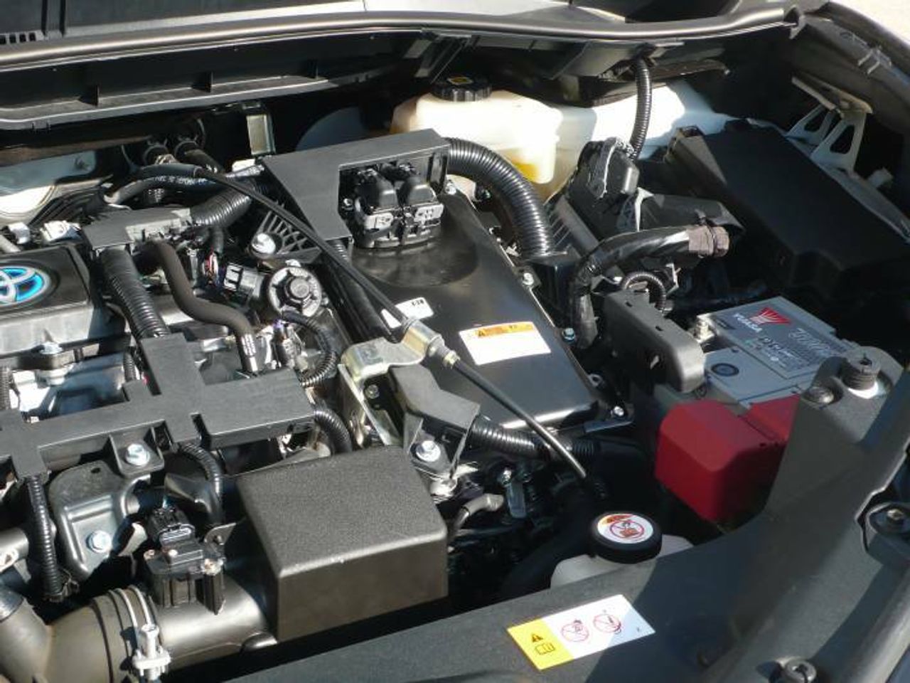 Toyota C-HR 125H Advance  - Foto 40