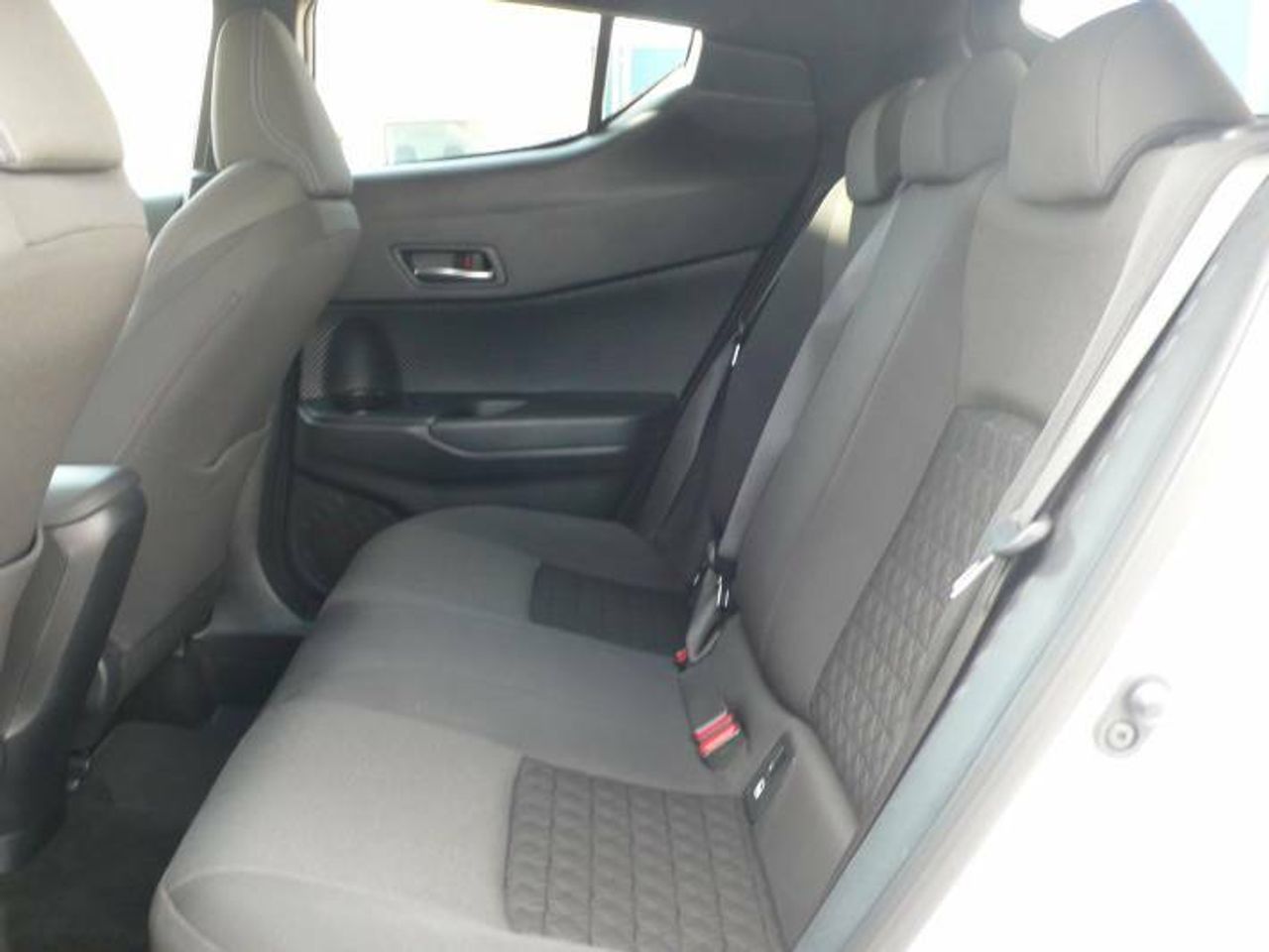 Toyota C-HR 125H Advance  - Foto 10