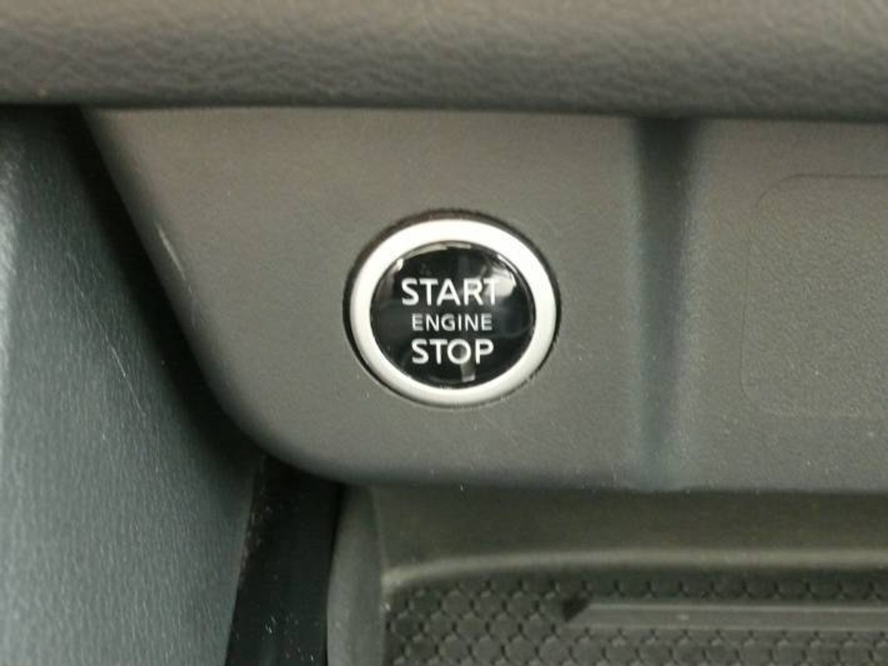 Nissan Qashqai DIG-T 103kW (140CV) mHEV 4x2 Acenta  - Foto 29