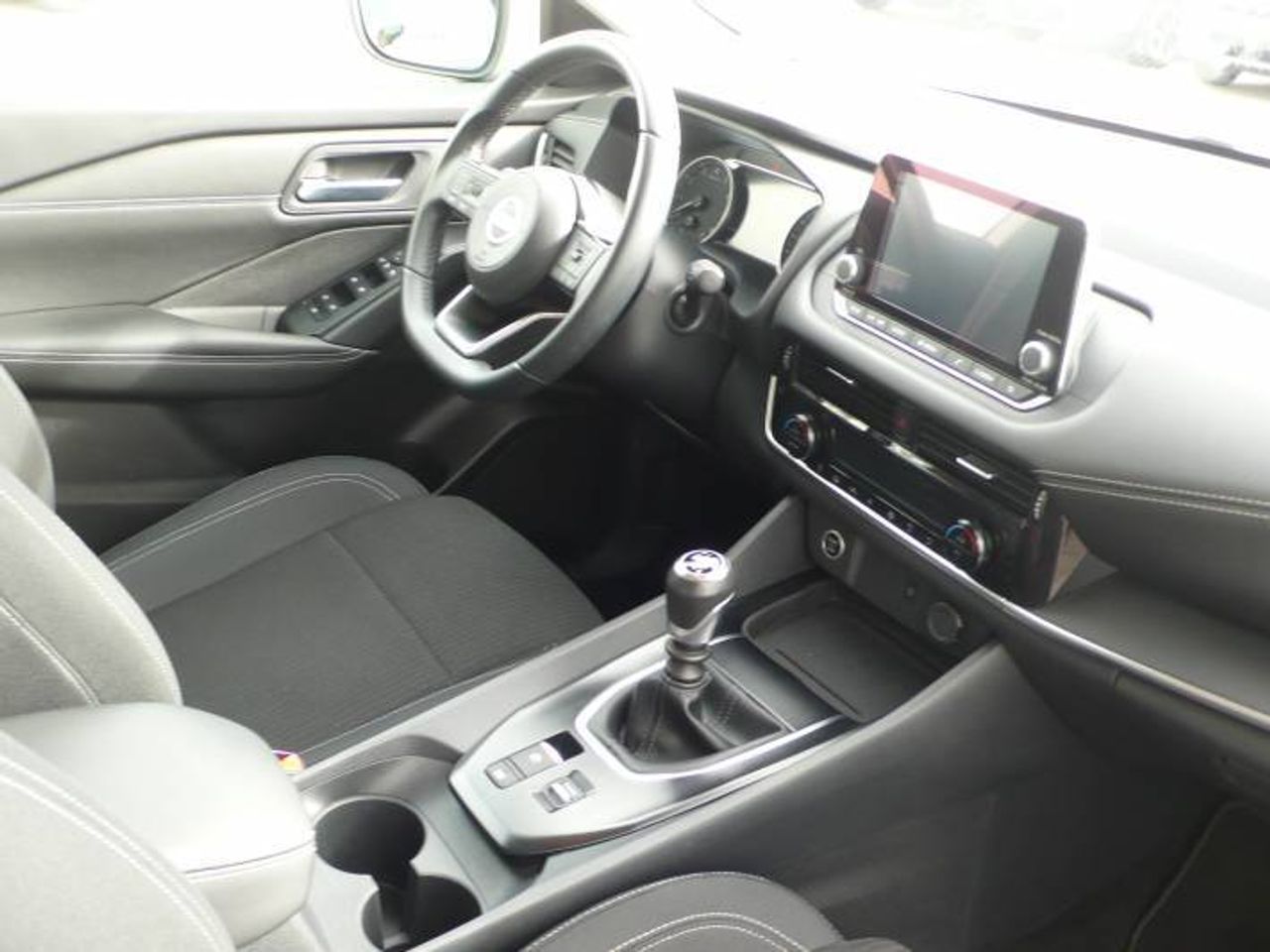 Nissan Qashqai DIG-T 103kW (140CV) mHEV 4x2 Acenta  - Foto 17