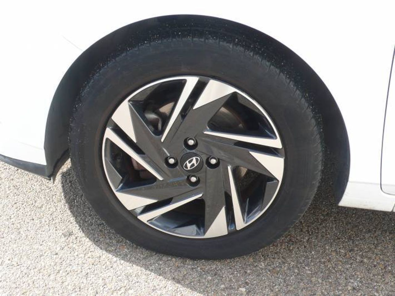 Hyundai i20 1.0TGDI 74KW 100CV 48V KLASS  - Foto 11