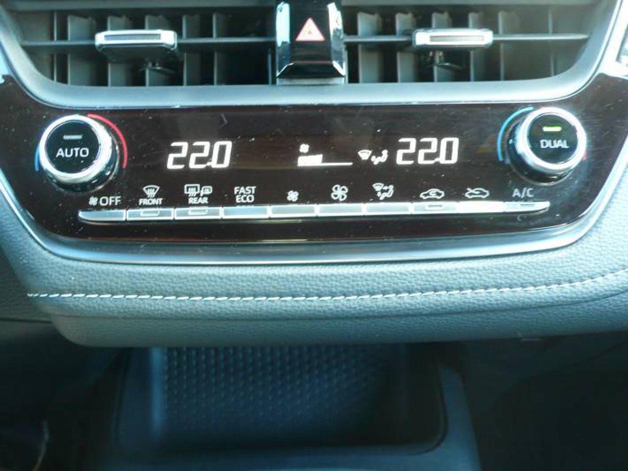 Toyota Corolla 1.8 125H ACTIVE E-CVT 5 P  - Foto 22