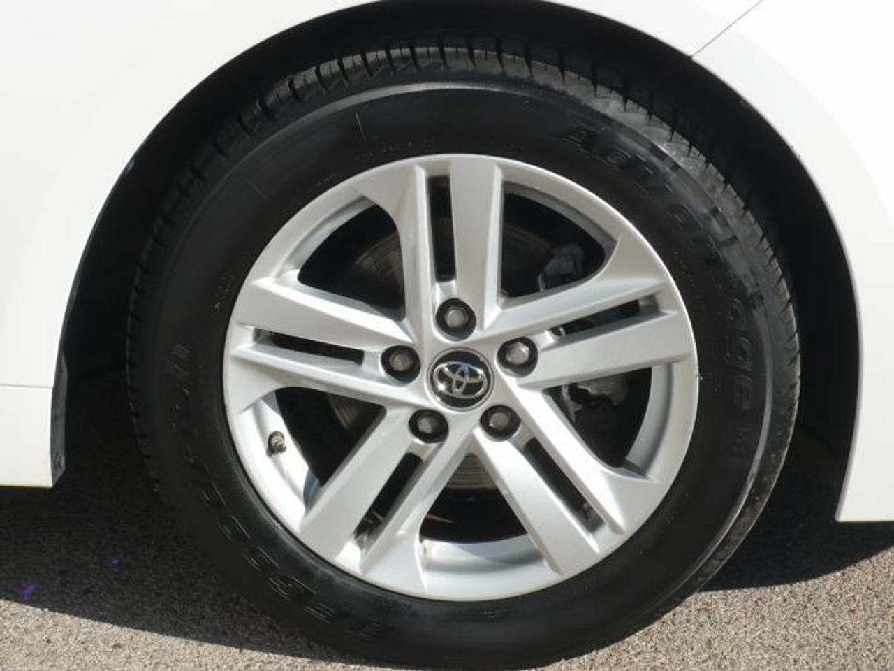 Toyota Corolla 1.8 125H ACTIVE E-CVT 5 P  - Foto 12