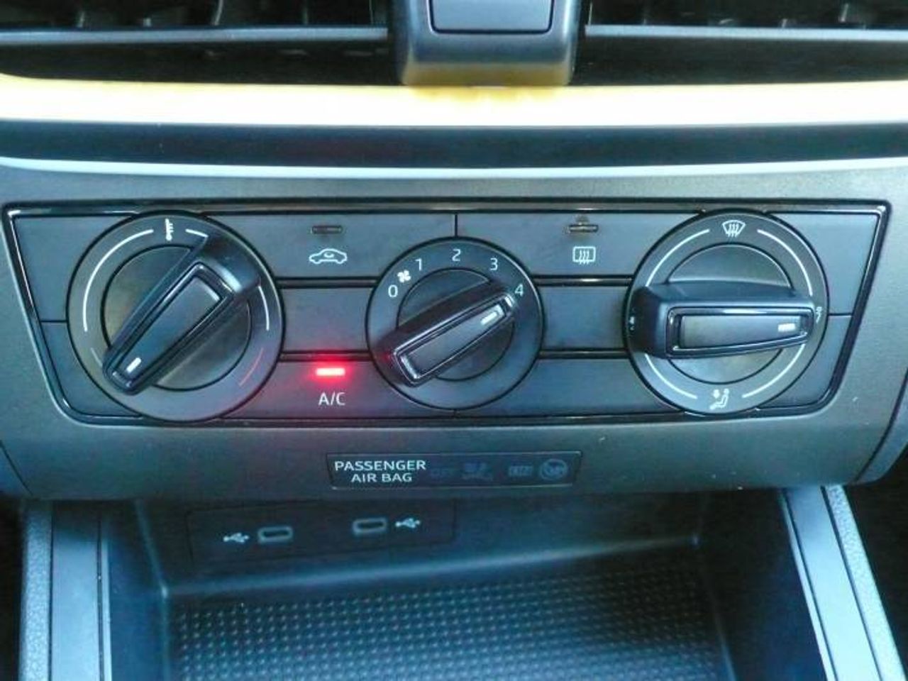 Seat Ibiza 1.0 MPI 59kW (80CV) Reference Plus  - Foto 18