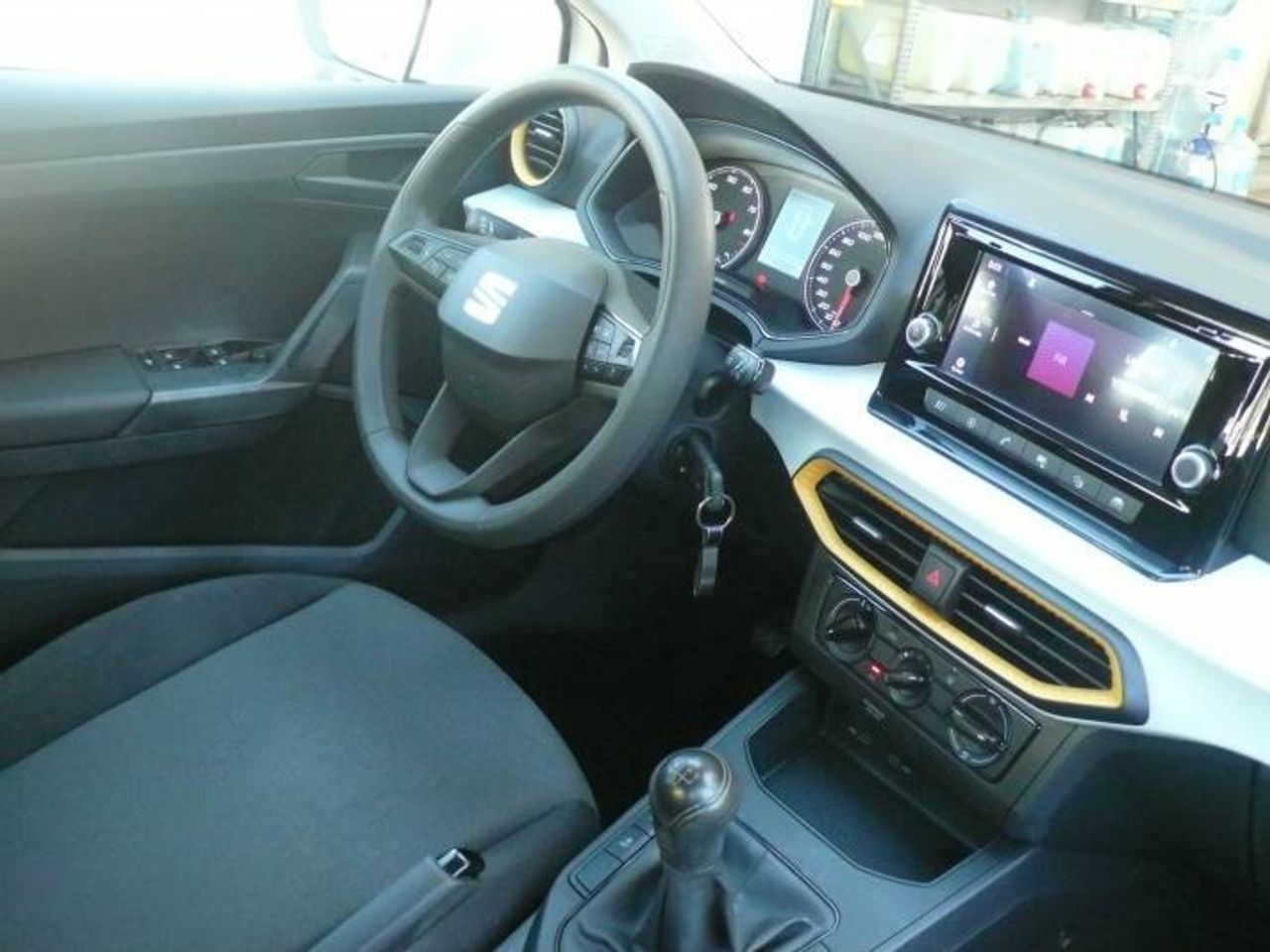 Seat Ibiza 1.0 MPI 59kW (80CV) Reference Plus  - Foto 15