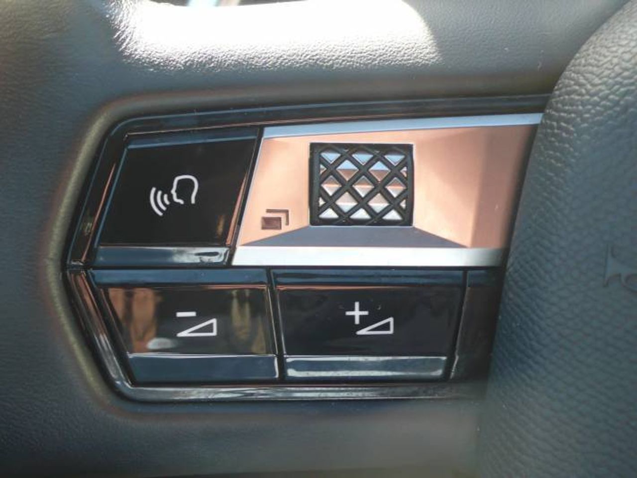 DS DS 7 1.6 E-Tense 225 Auto Bastille + 5 Puertas  - Foto 34