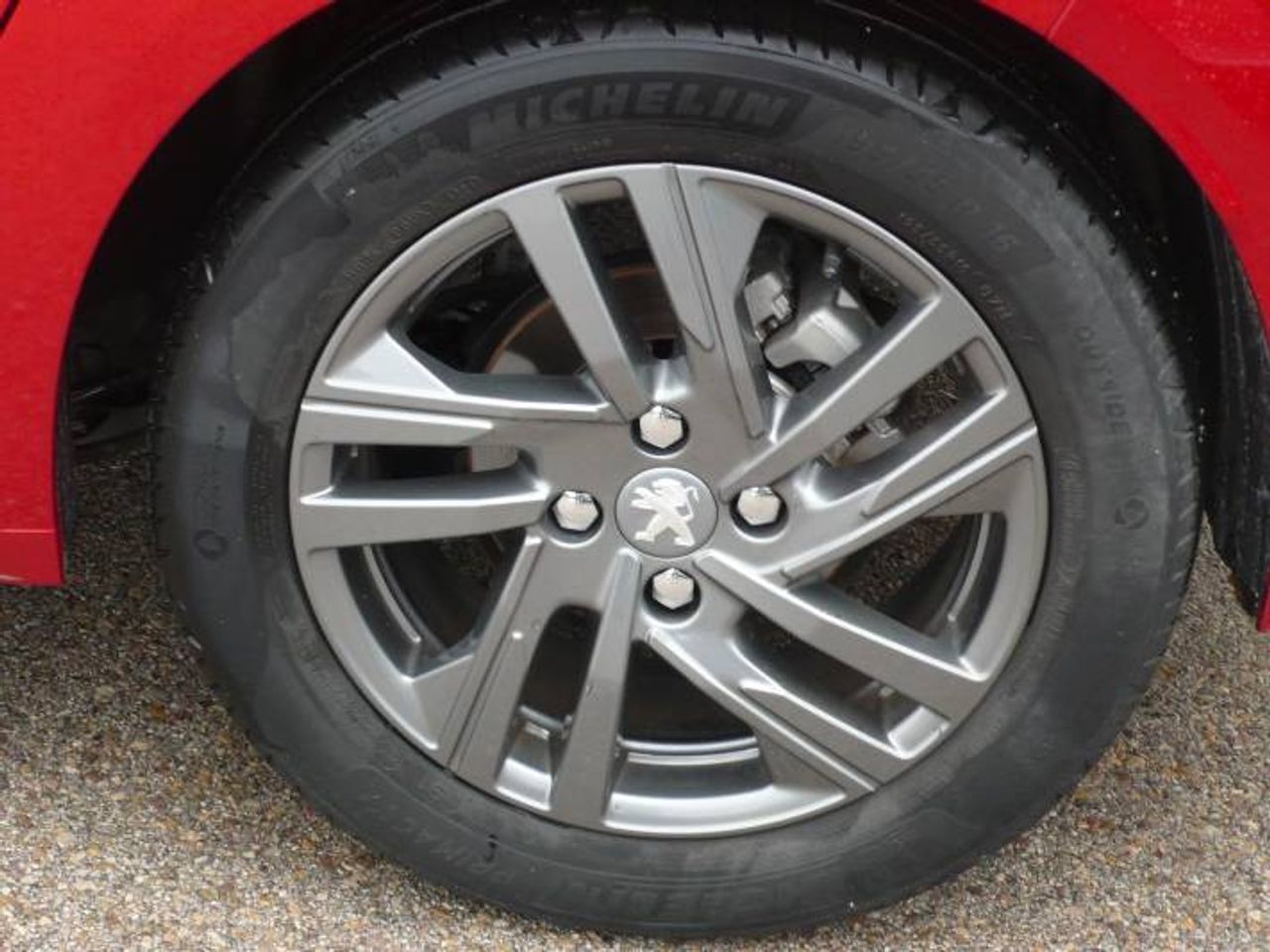 Peugeot 208 208 5P Style Puretech 100 S&S 6 Vel. MAN  - Foto 12