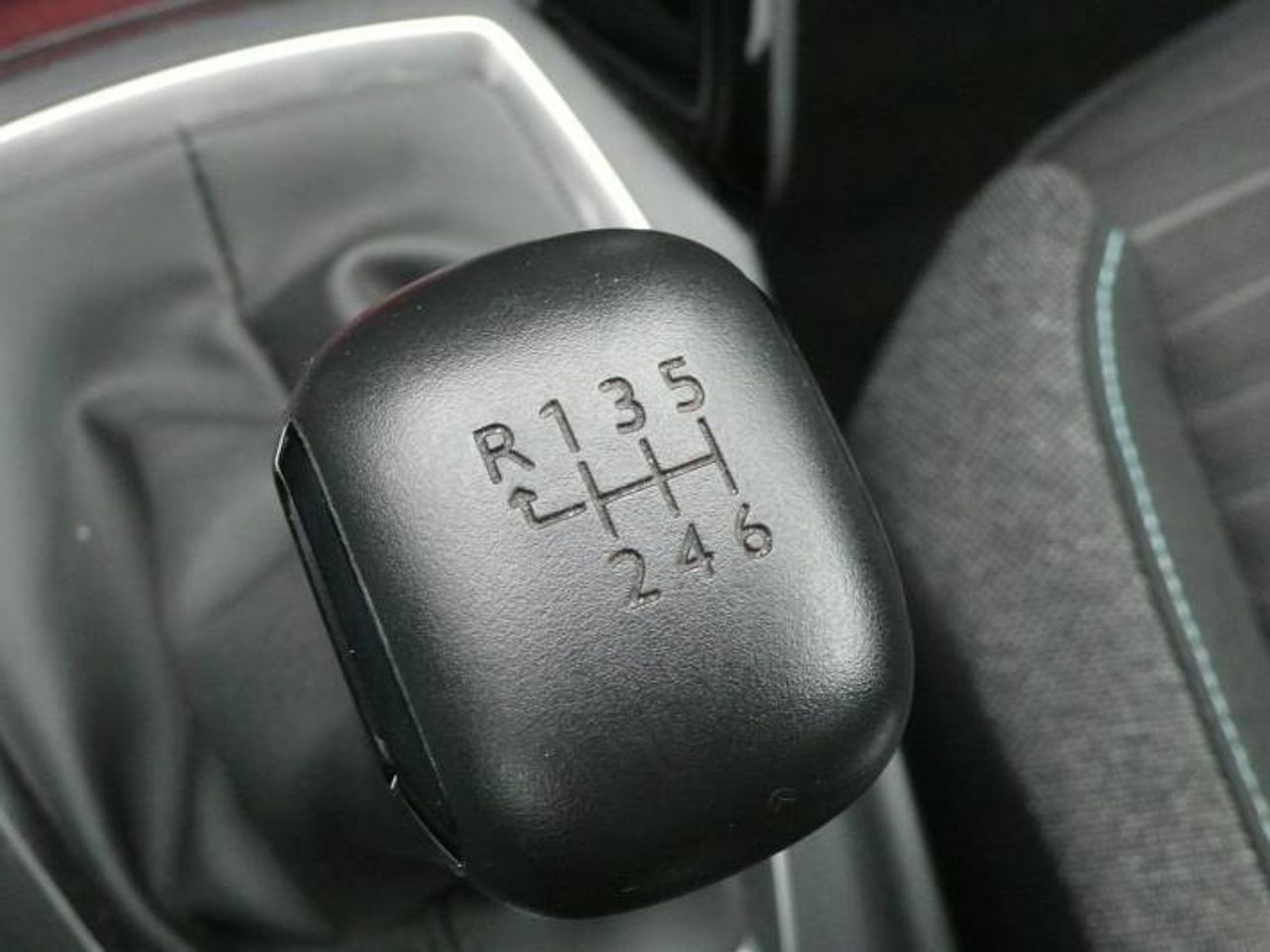 Peugeot 208 208 5P Style Puretech 100 S&S 6 Vel. MAN  - Foto 26