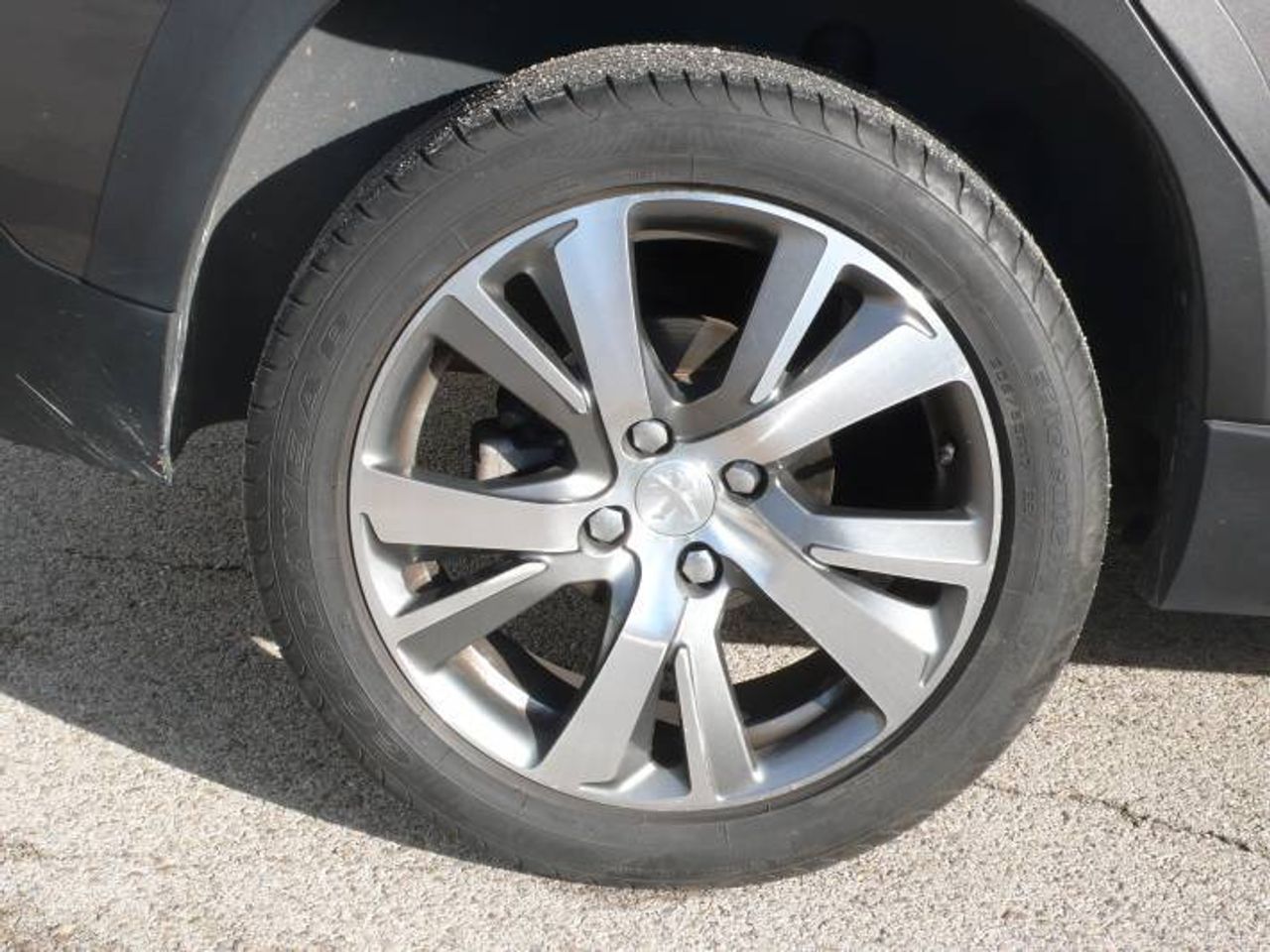 Peugeot 2008 1.2 PureTech S&S ALLURE EAT6 110CV  - Foto 12