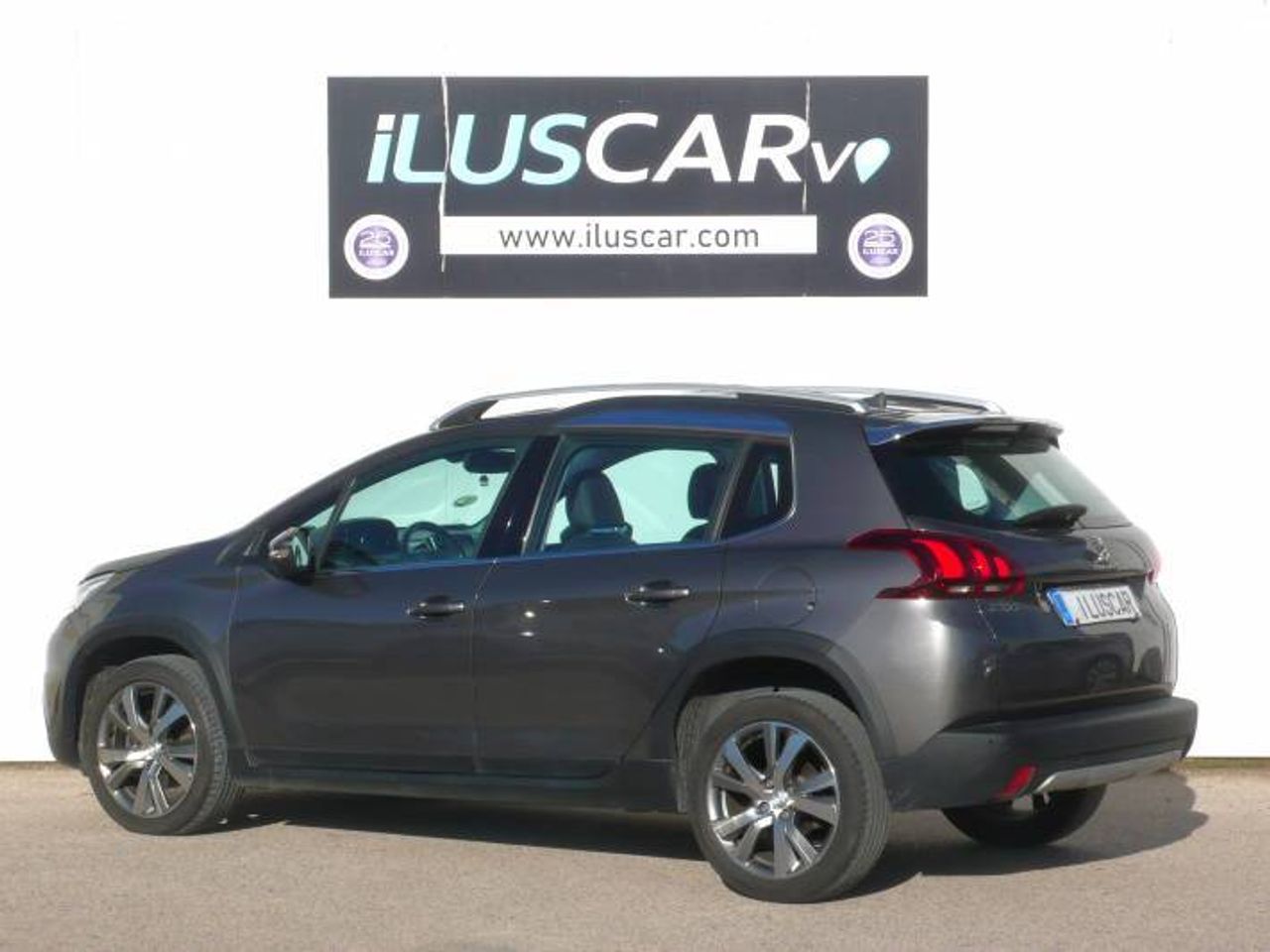 Peugeot 2008 1.2 PureTech S&S ALLURE EAT6 110CV  - Foto 6