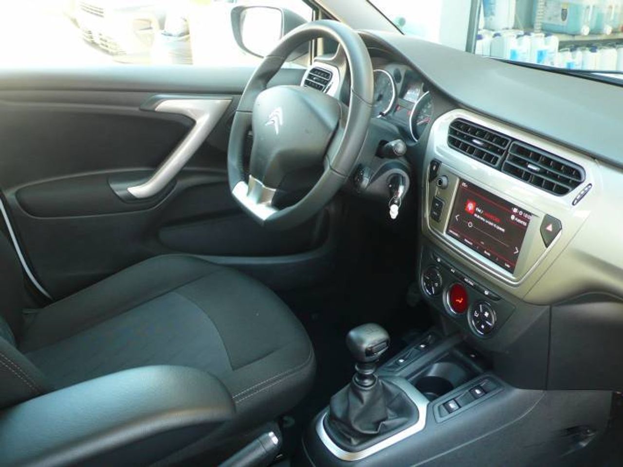 Citroën C-Elysée 1.5 BlueHDi Shine 100  - Foto 15