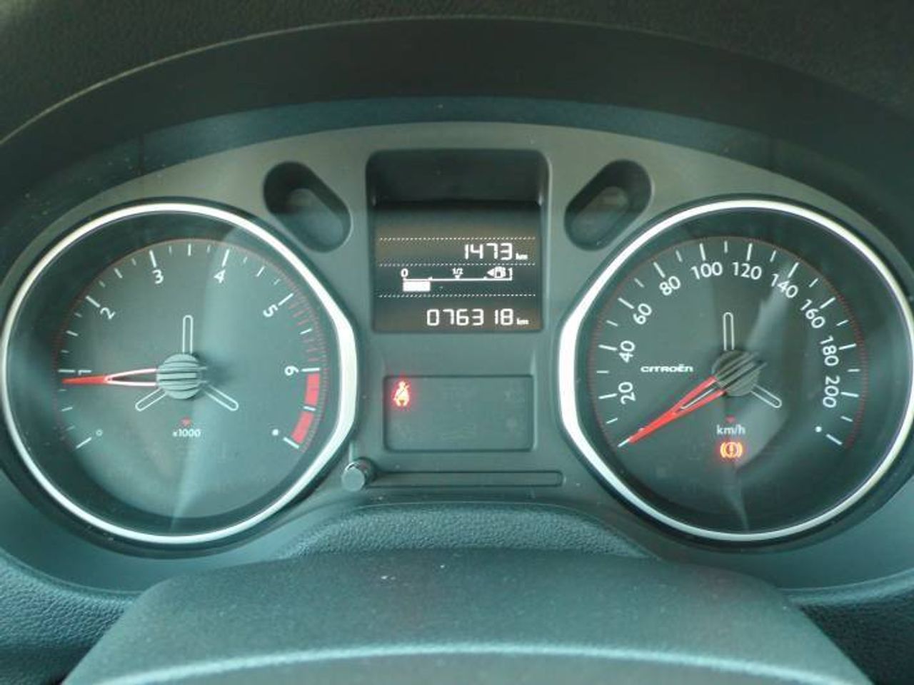 Citroën C-Elysée 1.5 BlueHDi Shine 100  - Foto 27