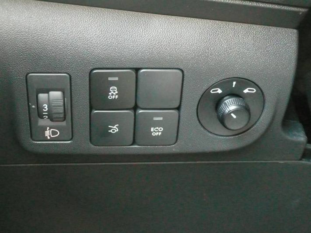 Citroën C-Elysée 1.5 BlueHDi Shine 100  - Foto 30