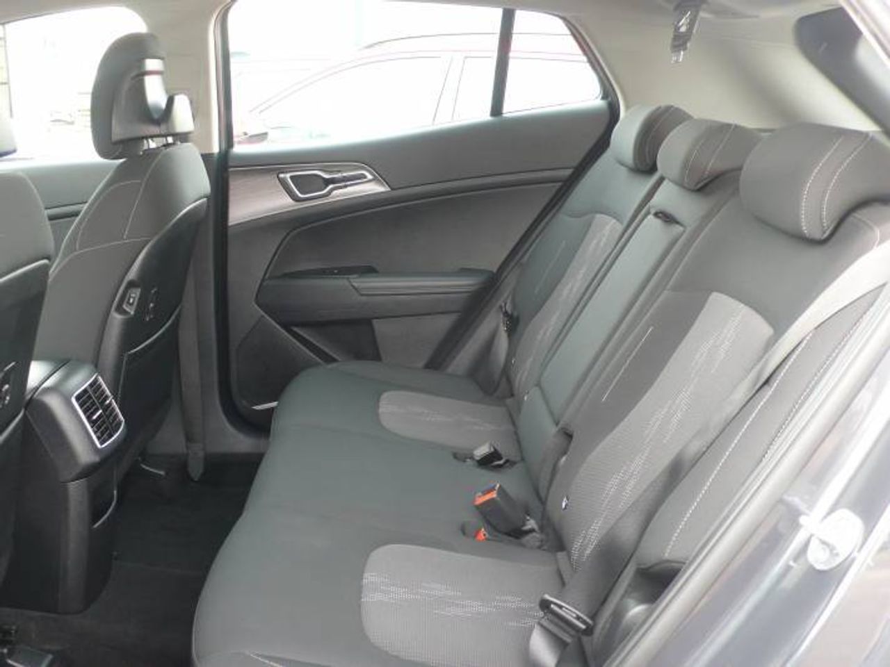 Kia Sportage 1.6T-GDI MHEV 110KW 150CV DRIVE  - Foto 10