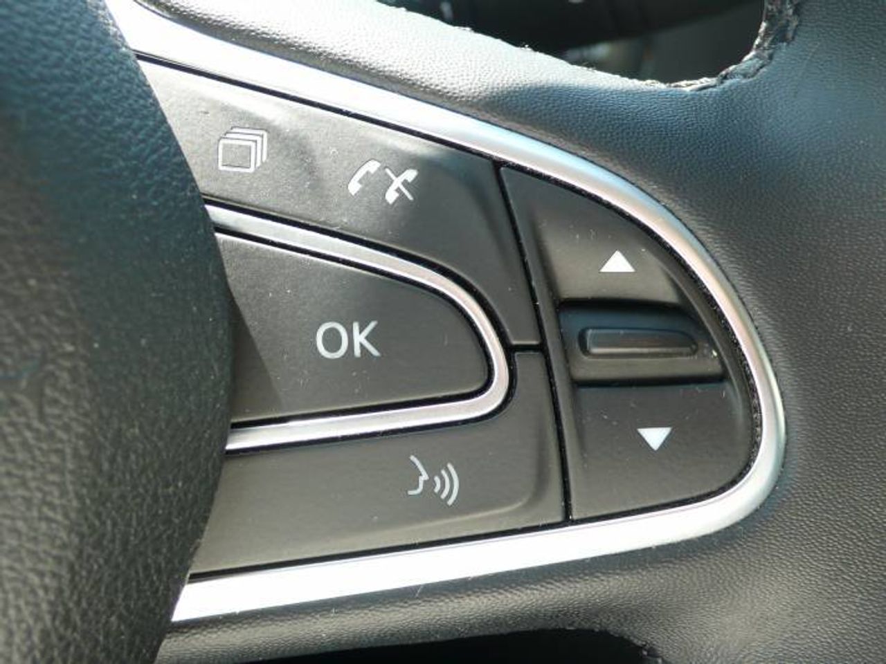 Renault Grand Scénic 103 kW (140CV) EDCLimited TCe GPF MY21  - Foto 28