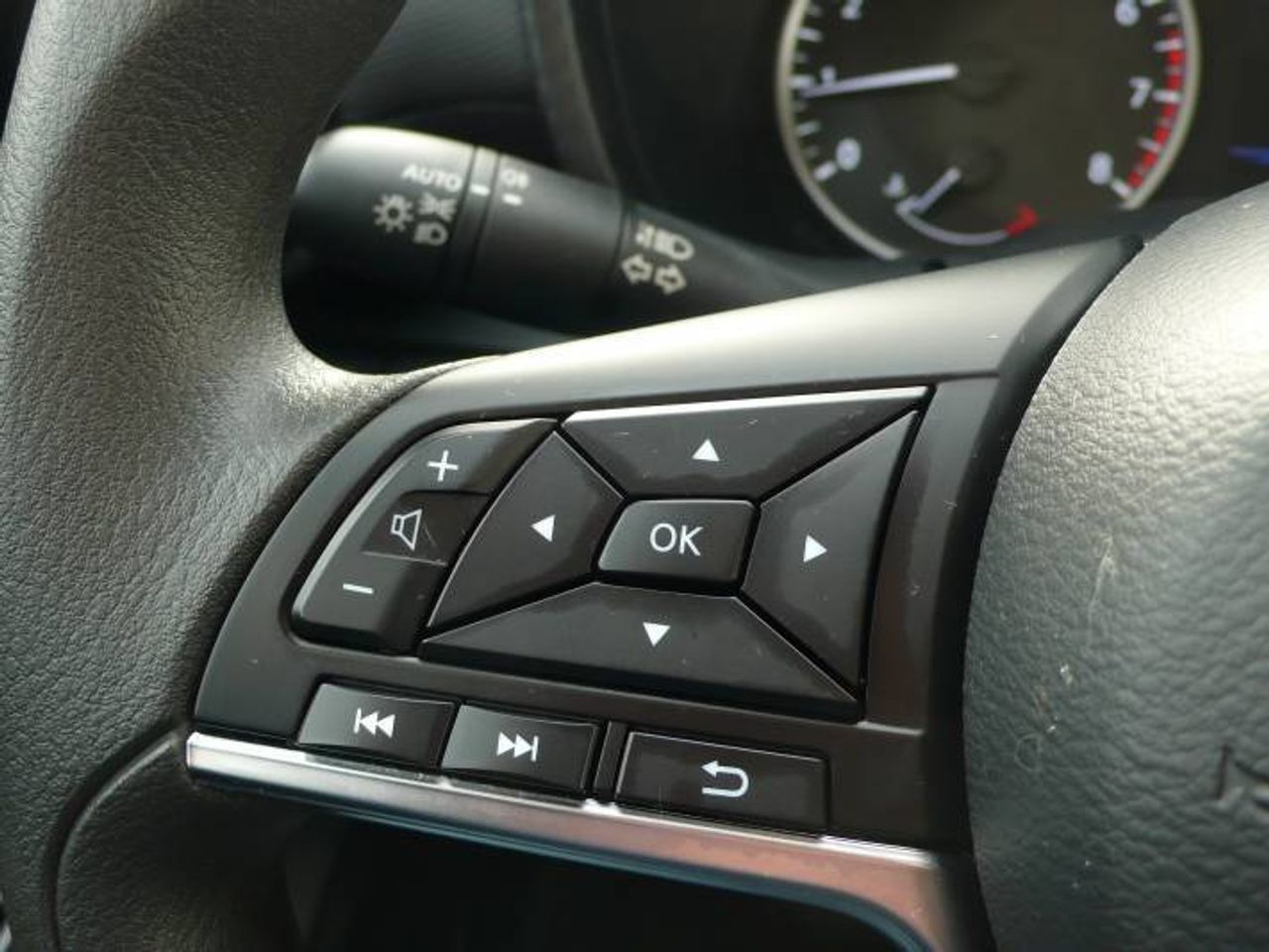 Nissan Juke DID-T 84KW ACENTA  - Foto 31