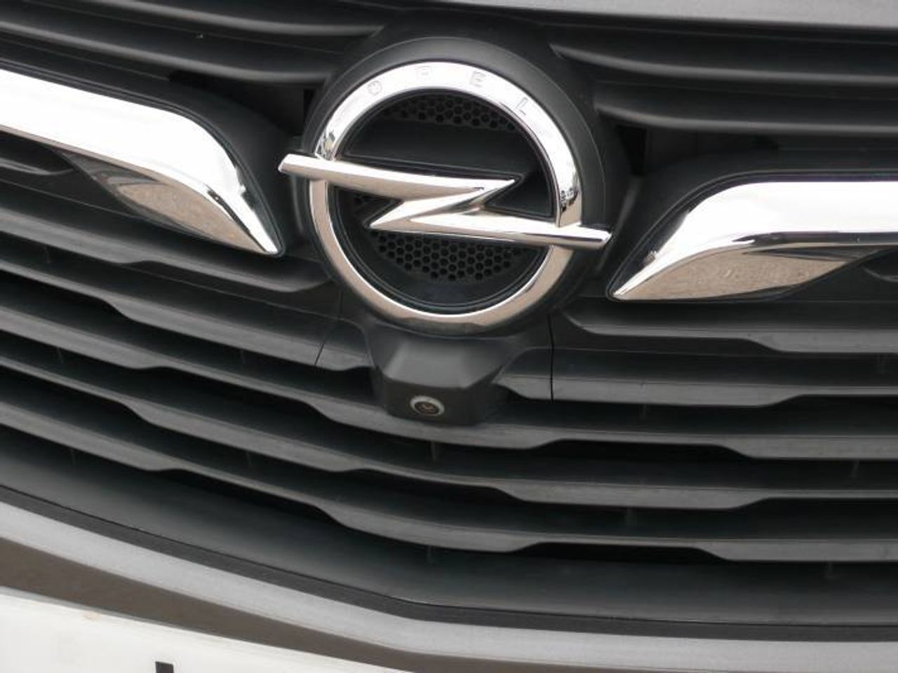 Opel Grandland X Plug-in-Hybrid Ultimate 1.6  AT8  - Foto 9