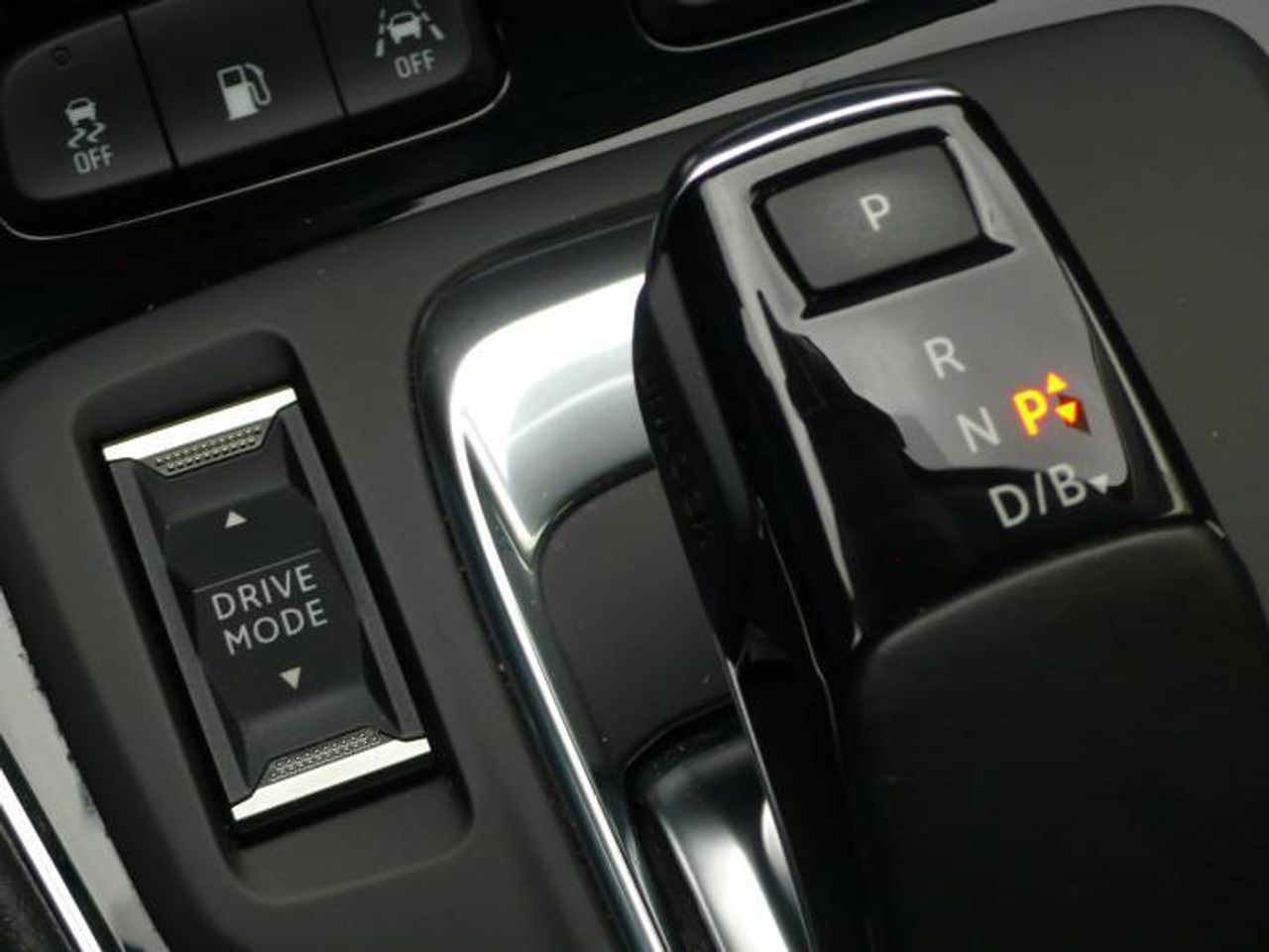 Opel Grandland X Plug-in-Hybrid Ultimate 1.6  AT8  - Foto 28