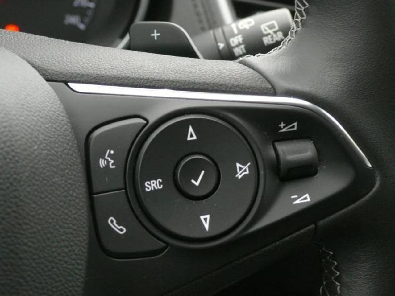 Opel Grandland X Plug-in-Hybrid Ultimate 1.6  AT8  - Foto 30