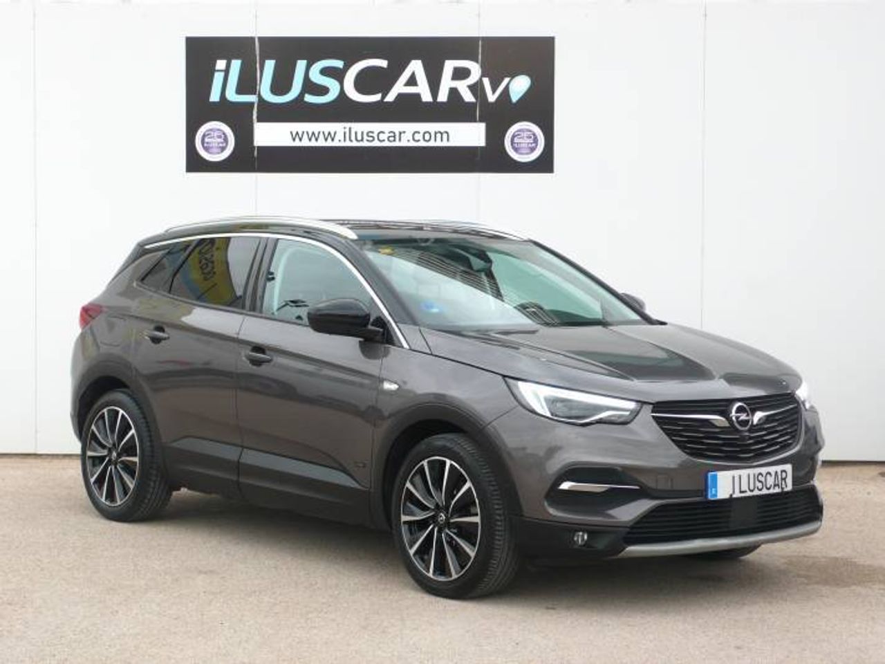 Opel Grandland X Plug-in-Hybrid Ultimate 1.6  AT8  - Foto 8