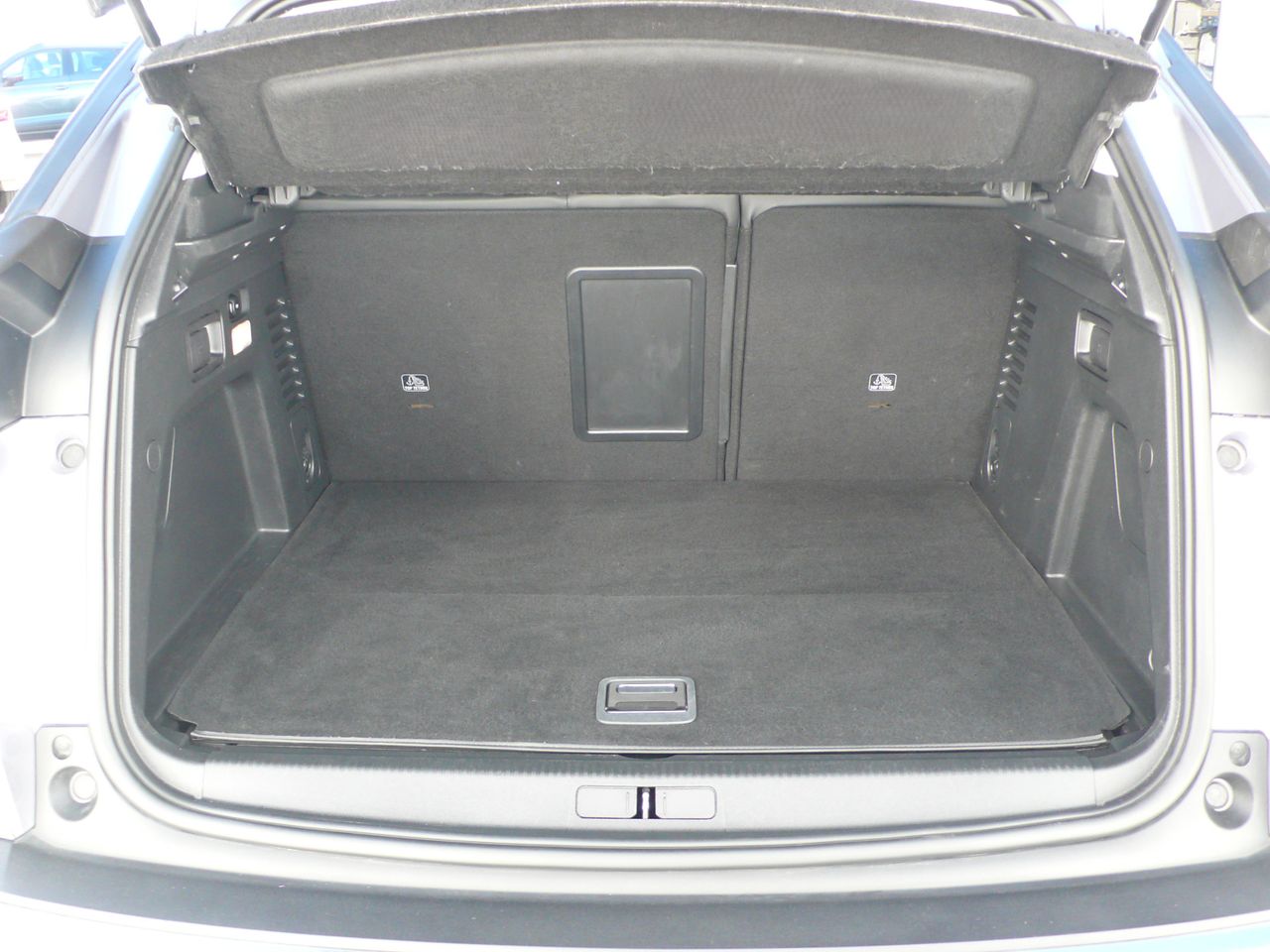 Peugeot 3008 Hybrid 1.6 HYBRID 225 Allure Aut. - Foto 14