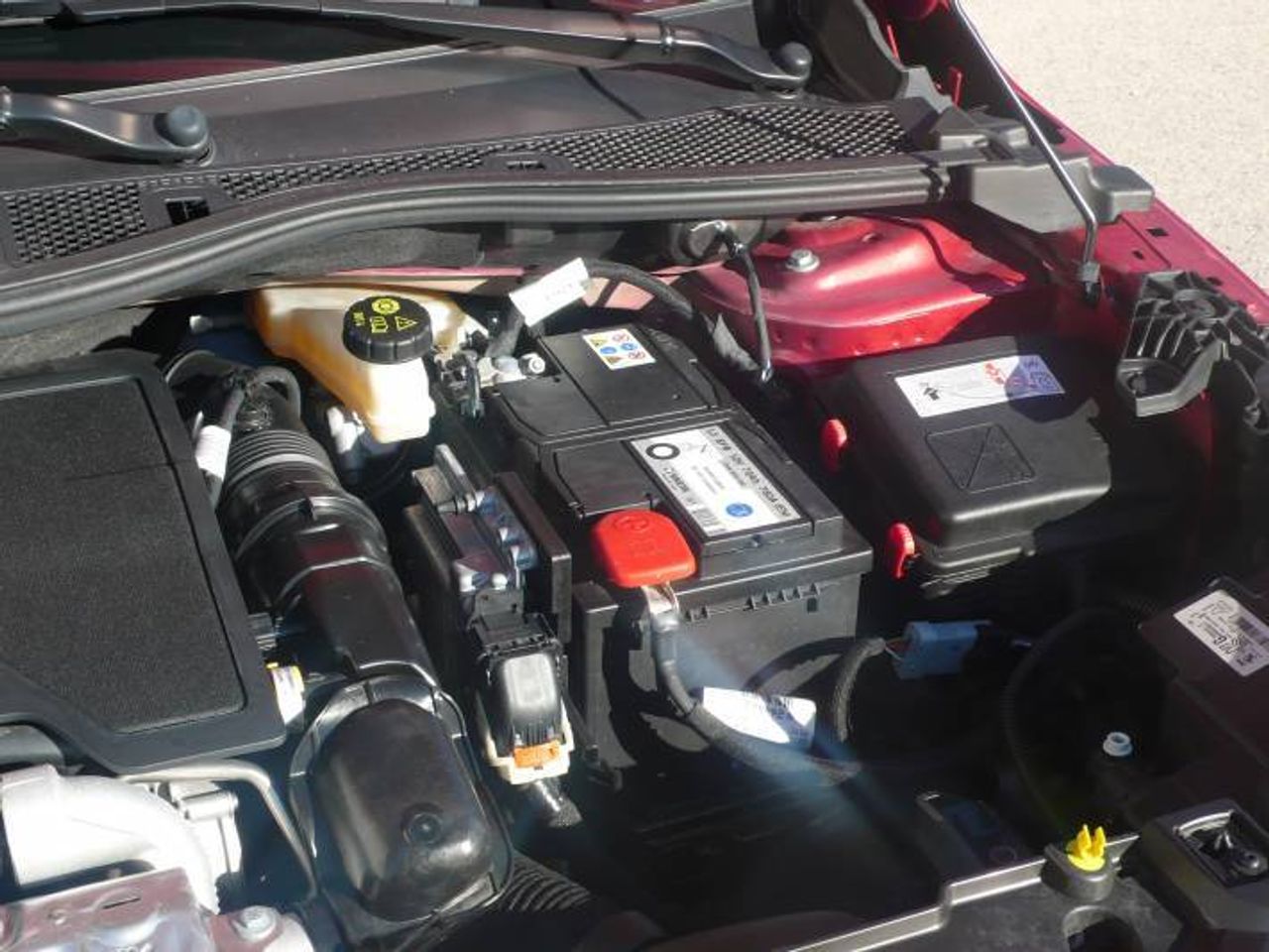 Peugeot 208 N208 5P Active Pack PureTech 100 S&S 6 Vel MAN  - Foto 35