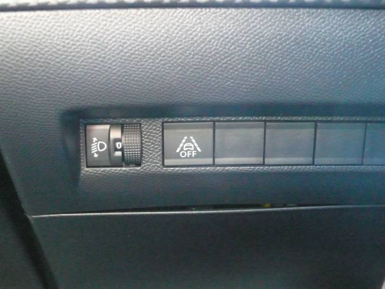 Peugeot 208 N208 5P Active Pack PureTech 100 S&S 6 Vel MAN  - Foto 29