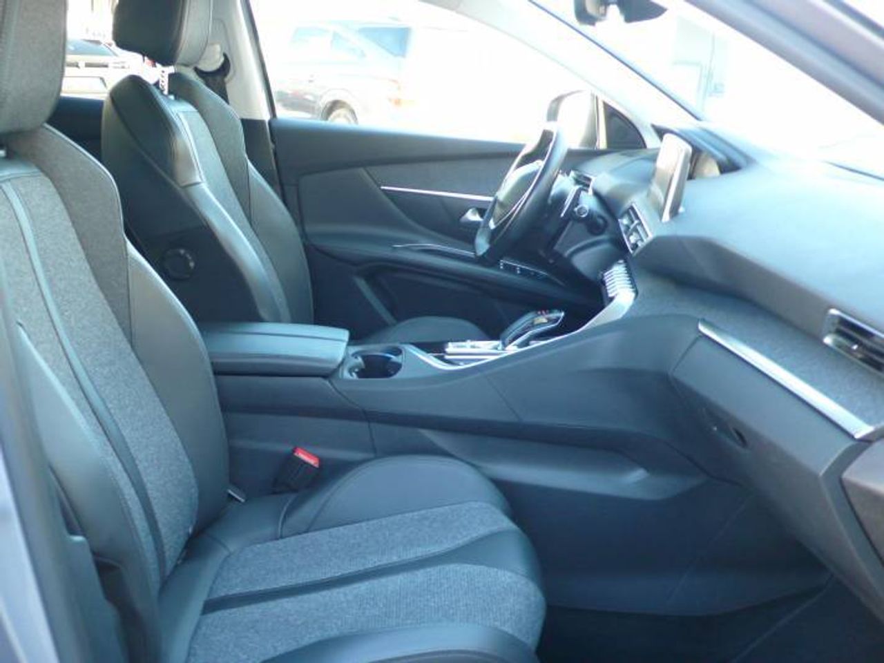 Peugeot 3008 Hybrid 1.6 HYBRID 225 Allure Aut.  - Foto 17