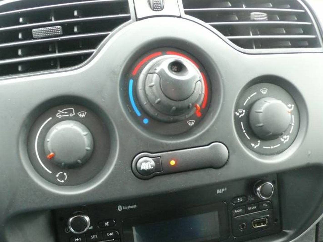 Renault Kangoo EXPRESS Profesional dCi 55 kW (75 CV) 3 Puertas  - Foto 14