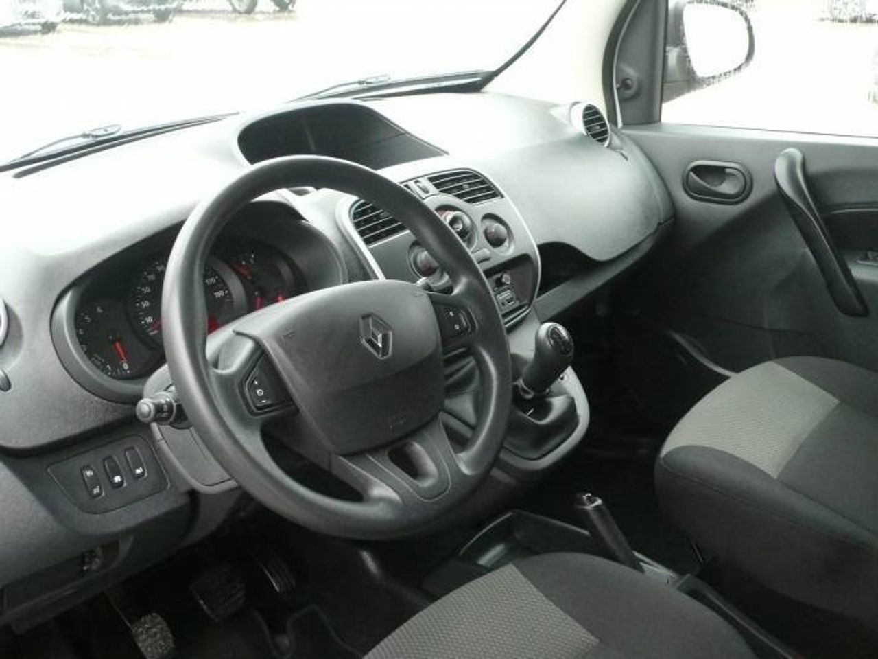 Renault Kangoo EXPRESS Profesional dCi 55 kW (75 CV) 3 Puertas  - Foto 3