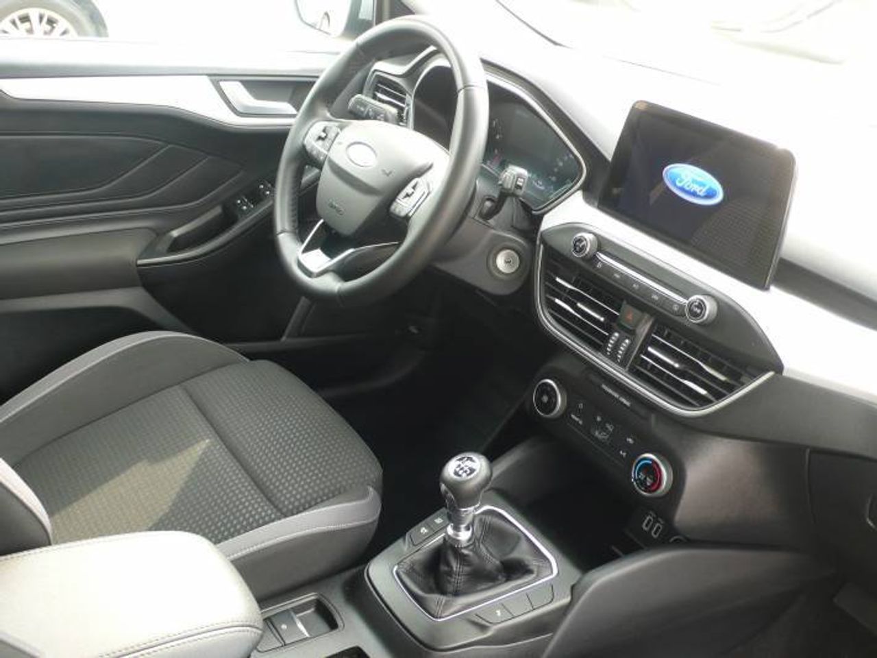 Ford Focus 1.0 ECOBOOST MHEV92KW TREND  - Foto 16