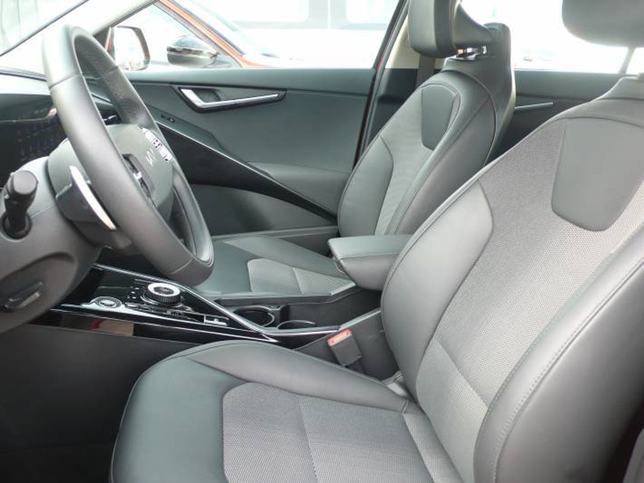 Kia Niro 1.6GDI HEV 141 CV DRIVE  - Foto 9