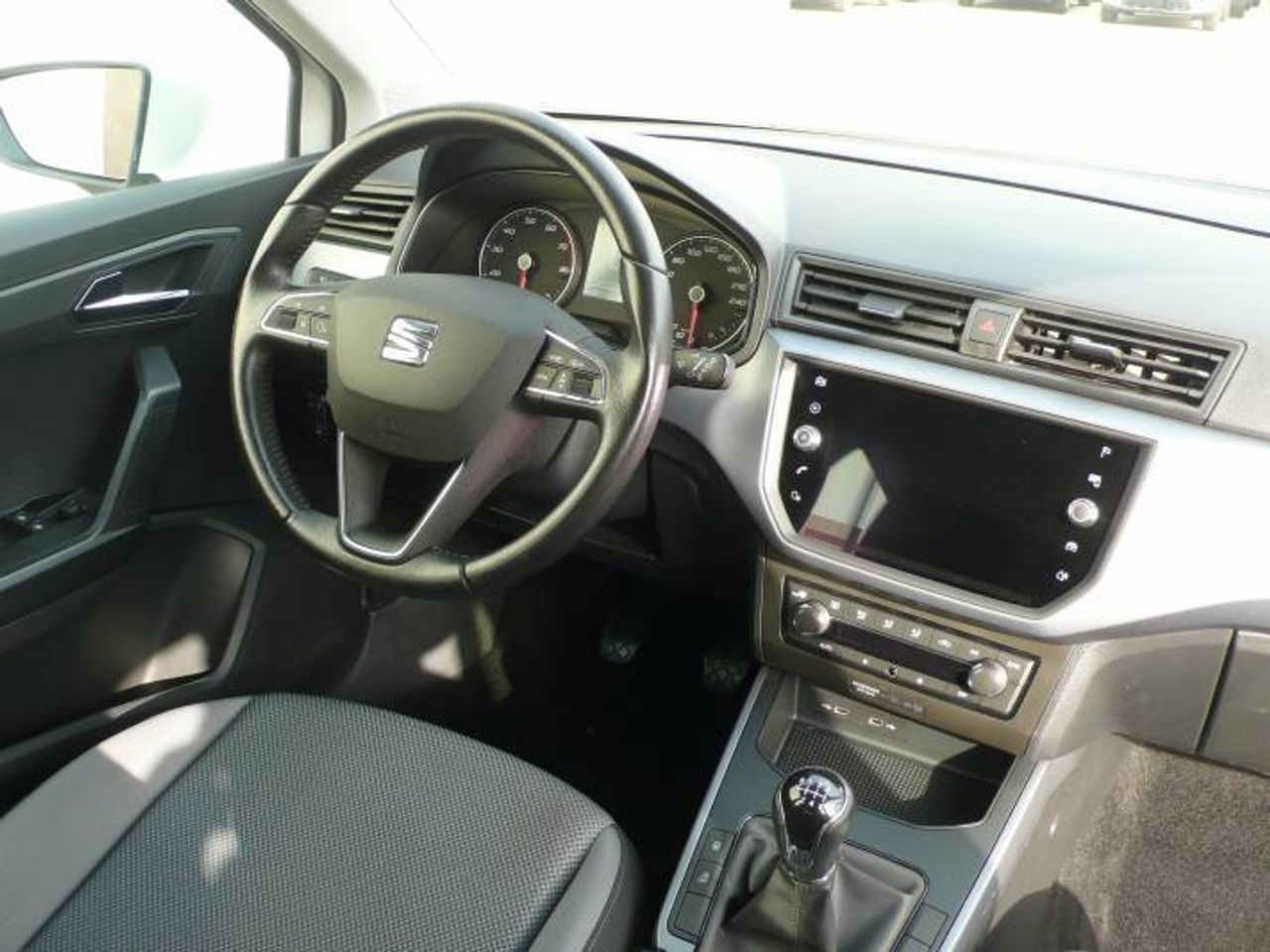 Seat Arona 1.0 TSI 81kW (110CV) Style Go2 5 Puertas  - Foto 15