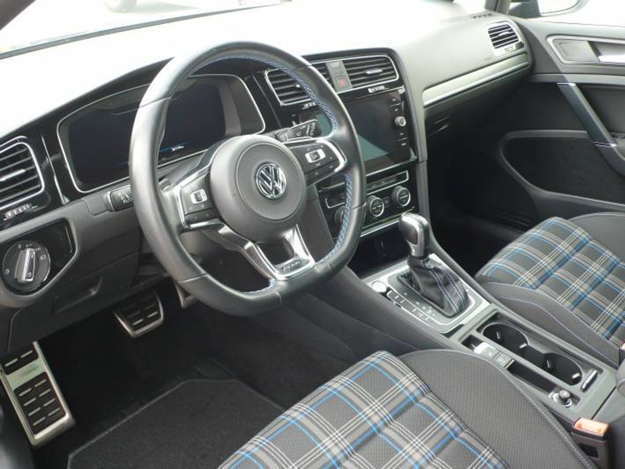 Volkswagen Golf GTE 1.4 TSI 205CV AT6 E6D  - Foto 3