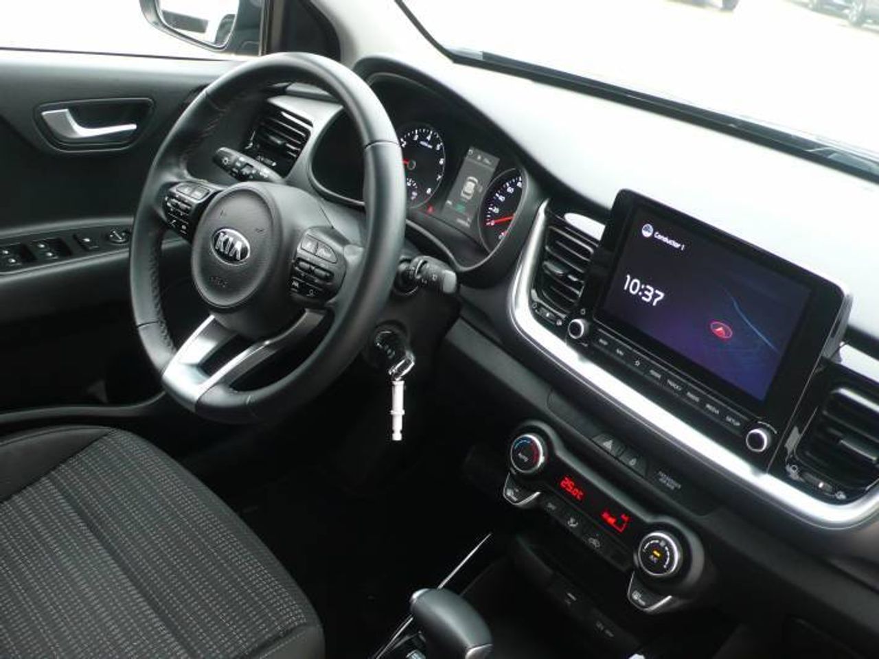 Kia Stonic 1.0 T-GDi 88kW (120CV) MHEV Drive DCT  - Foto 17