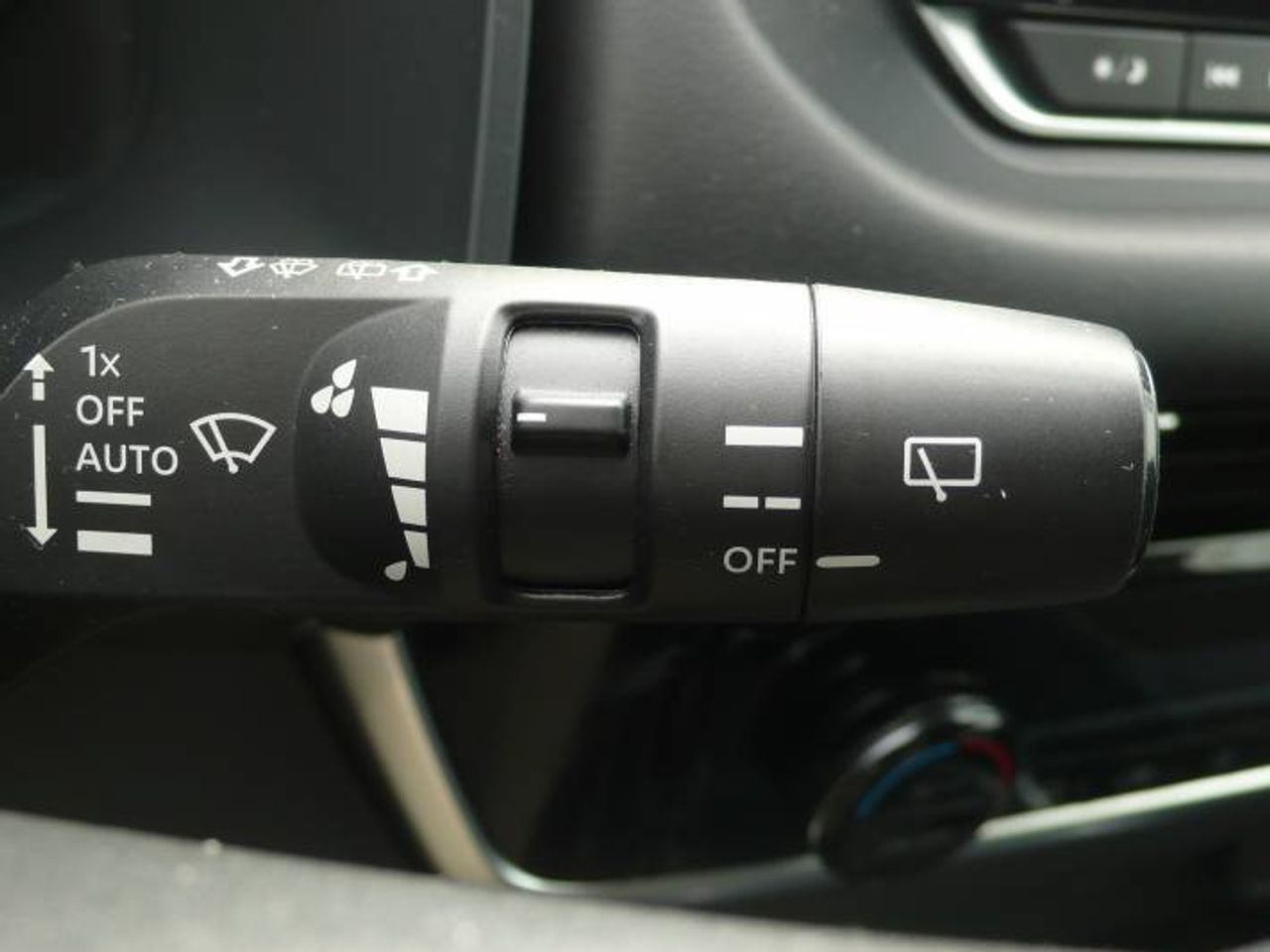 Nissan Qashqai DIG-T 103kW (140CV) mHEV 4x2 Acenta  - Foto 31