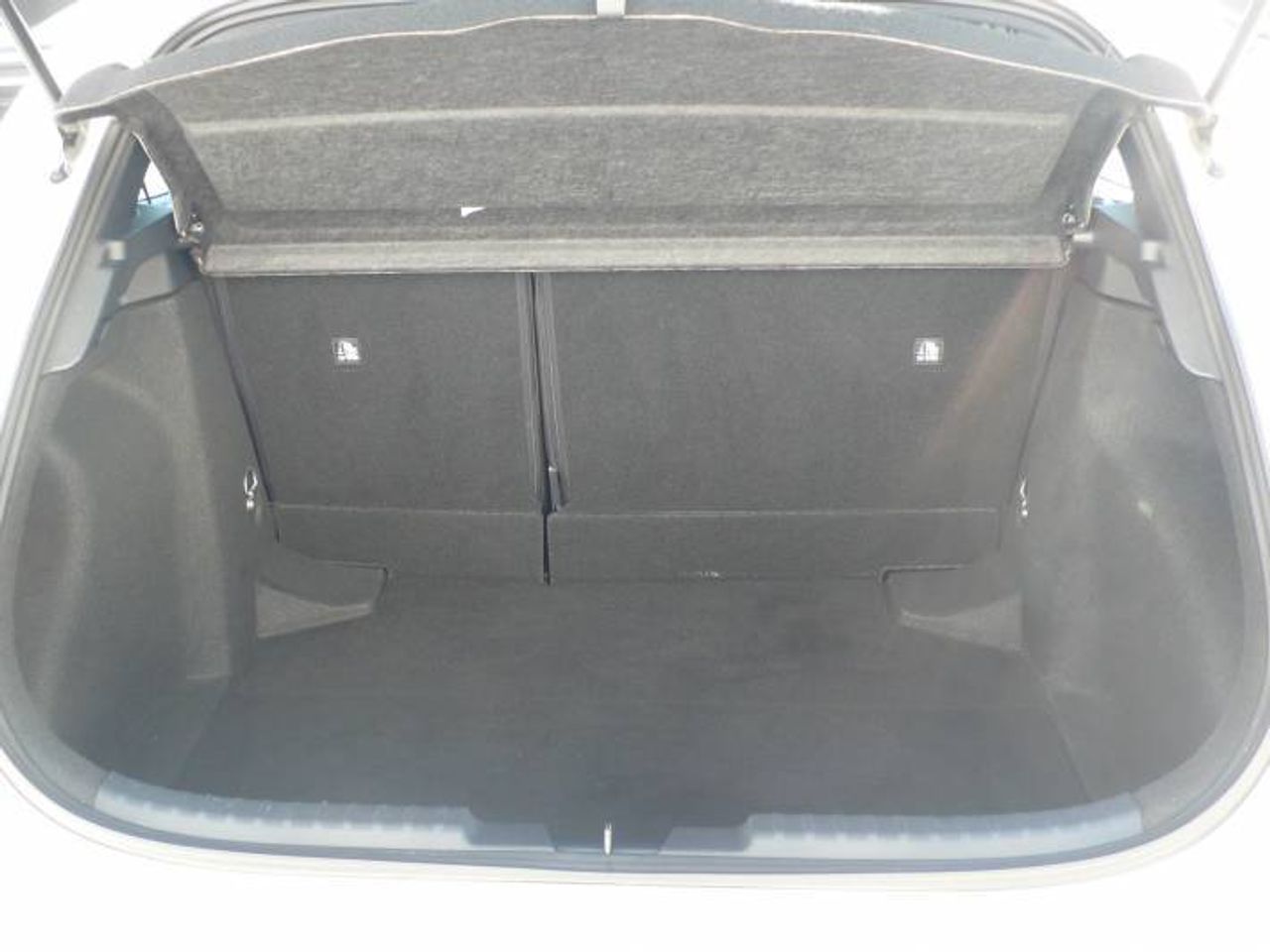 Toyota Corolla 1.8 125H ACTIVE E-CVT 5 P  - Foto 14