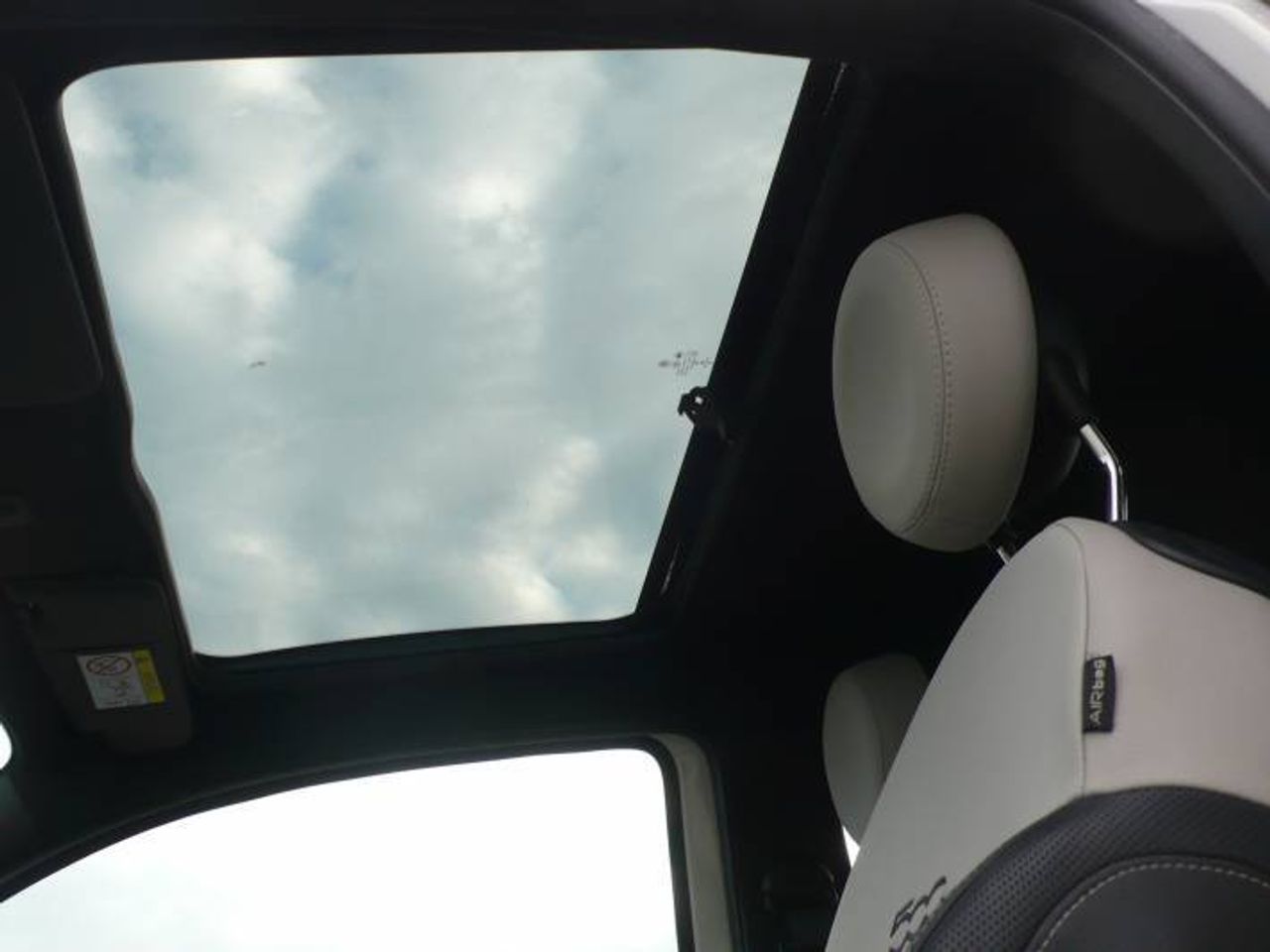 Fiat 500 Dolcevita 1.0 Hybrid 51KW (70 CV) 3 Puerta  - Foto 10