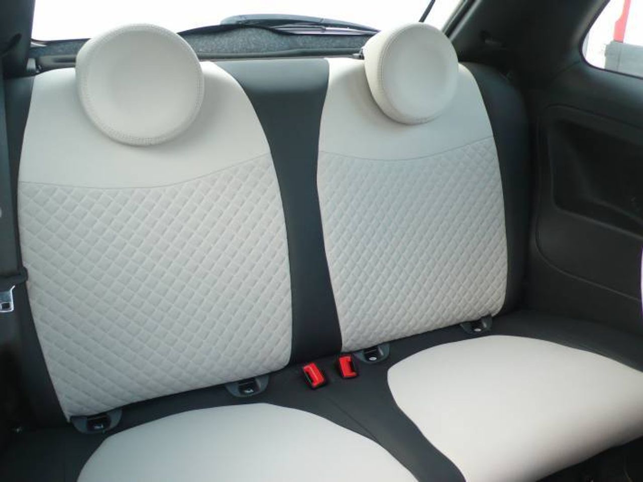 Fiat 500 Dolcevita 1.0 Hybrid 51KW (70 CV) 3 Puerta  - Foto 17