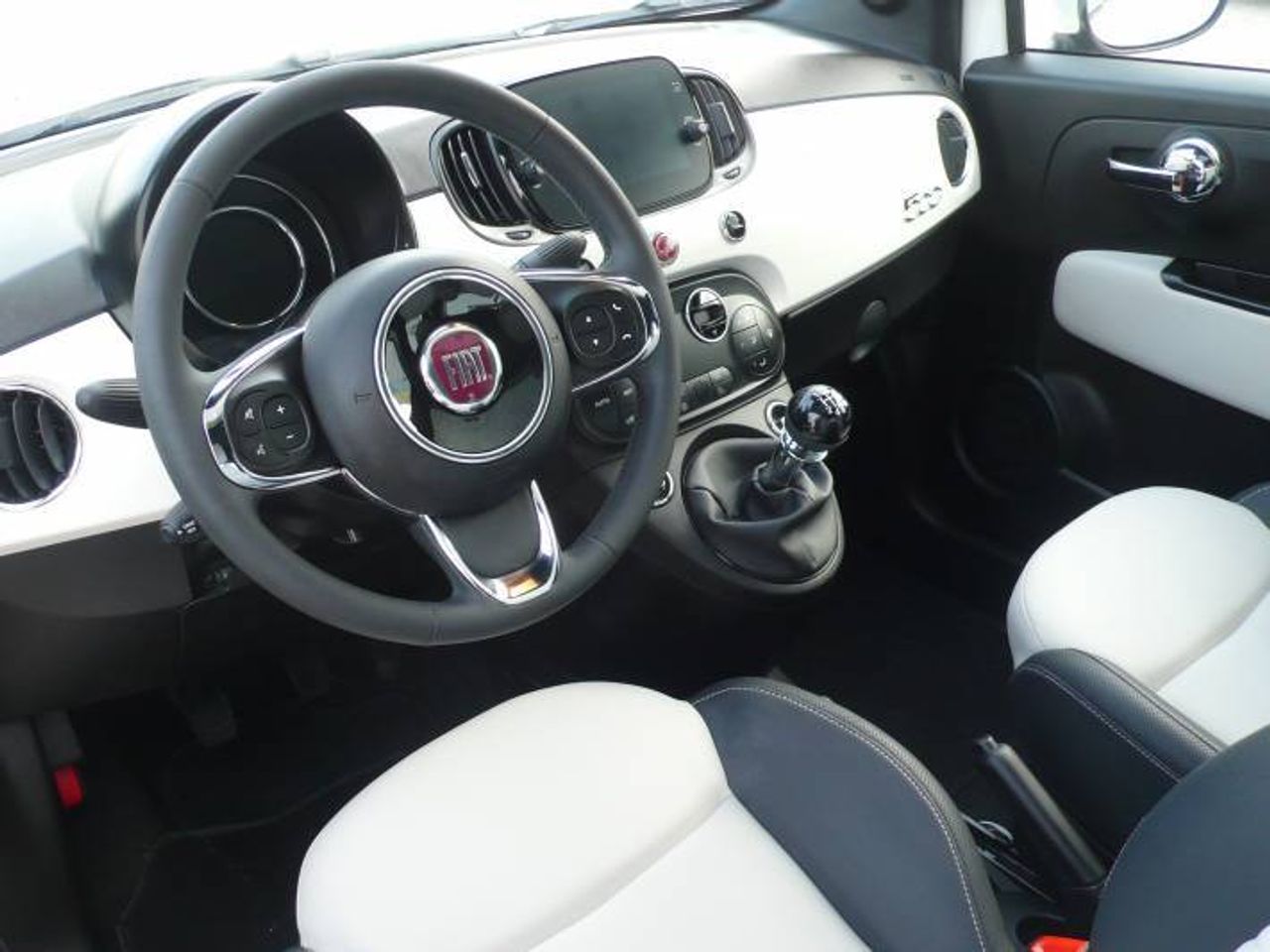 Fiat 500 Dolcevita 1.0 Hybrid 51KW (70 CV) 3 Puerta  - Foto 3