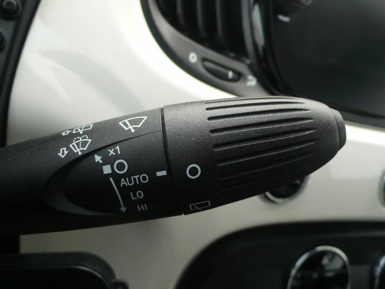 Fiat 500 Dolcevita 1.0 Hybrid 51KW (70 CV) 3 Puerta  - Foto 31