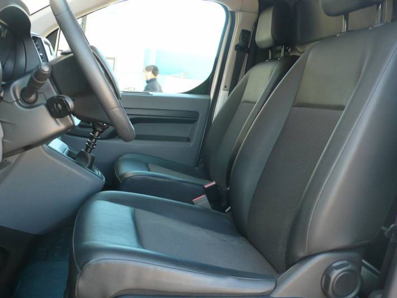 Opel Vivaro Furgón 1.5 Diésel 74kW (100CV) M Std Express  - Foto 13